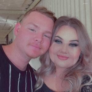 Meet your Posher, Chloe marie